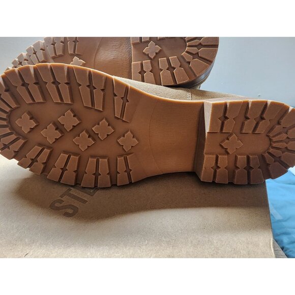 Steve Madden Women's Tan Suede Chelsea Bootie - Picture 4 of 6